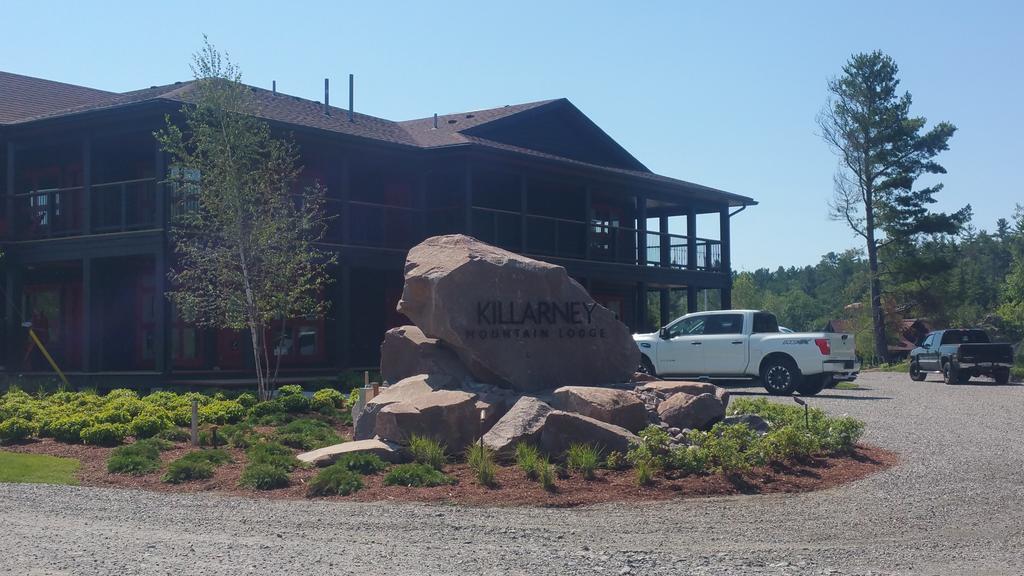 Killarney Mountain Lodge מראה חיצוני תמונה