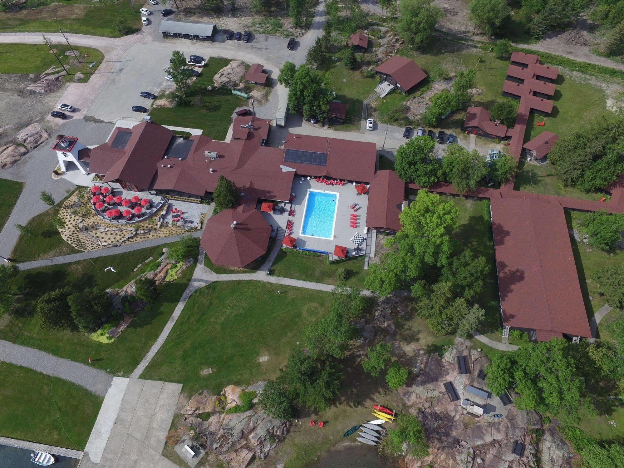 Killarney Mountain Lodge מראה חיצוני תמונה