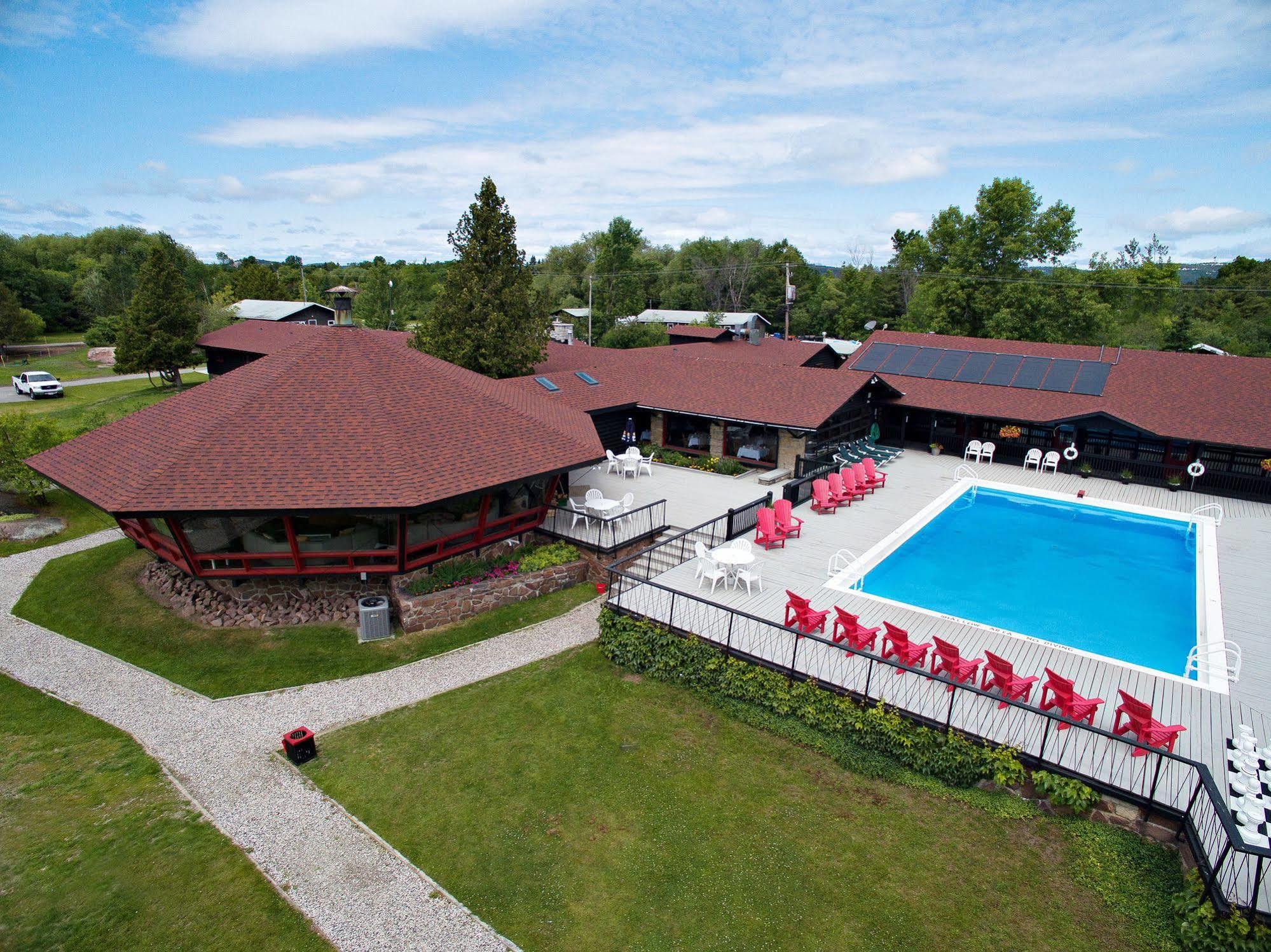 Killarney Mountain Lodge מראה חיצוני תמונה