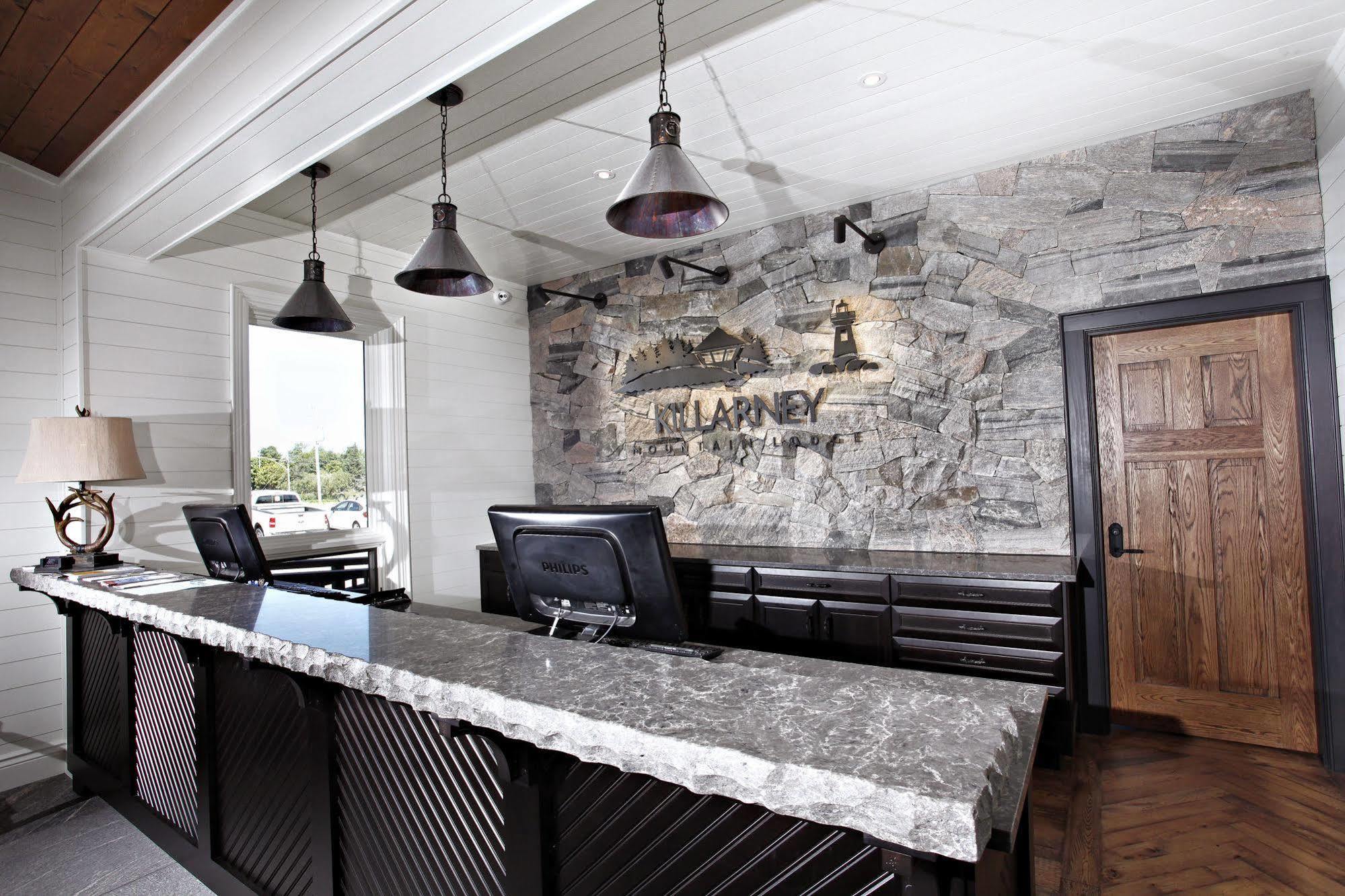 Killarney Mountain Lodge מראה חיצוני תמונה